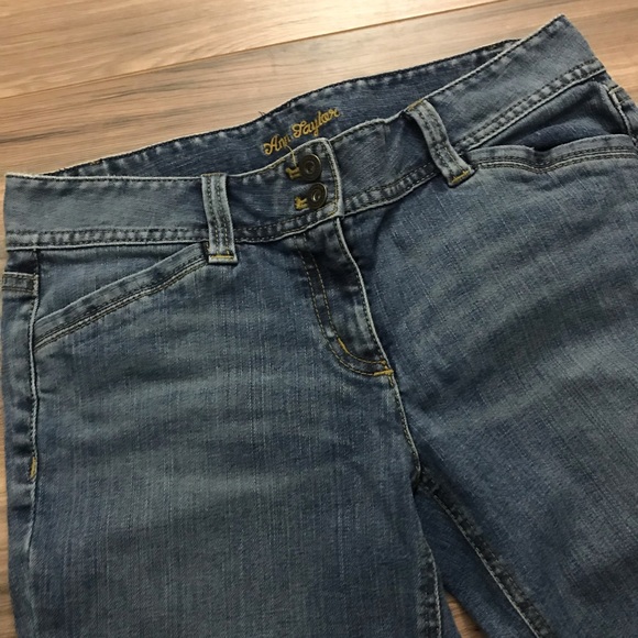 Ann Taylor | Modern Fit Jeans | Lindsay Size 8 - Picture 4 of 8